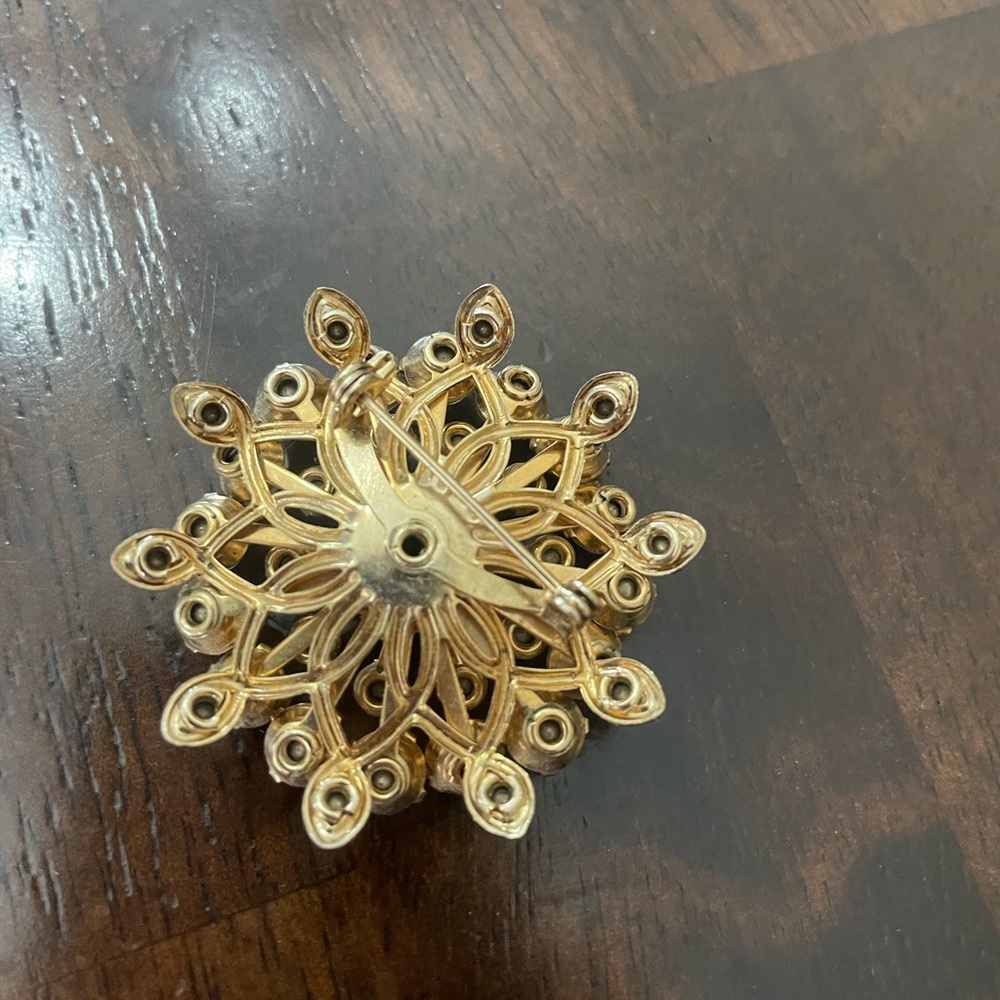 Pin - Picture 2 of 2